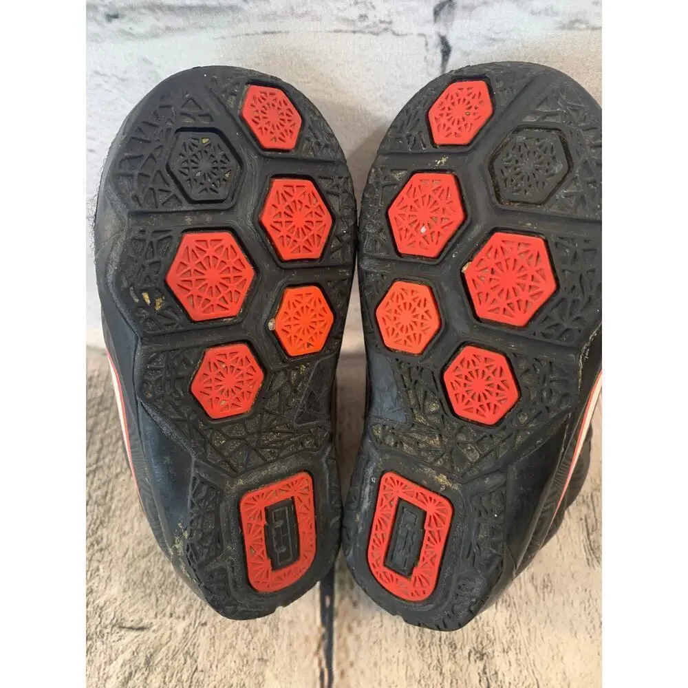 NIKE Boy’s LeBron XII TD Sneakers / Size: 7C